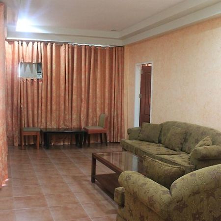 Hotel Elena Davao Екстер'єр фото